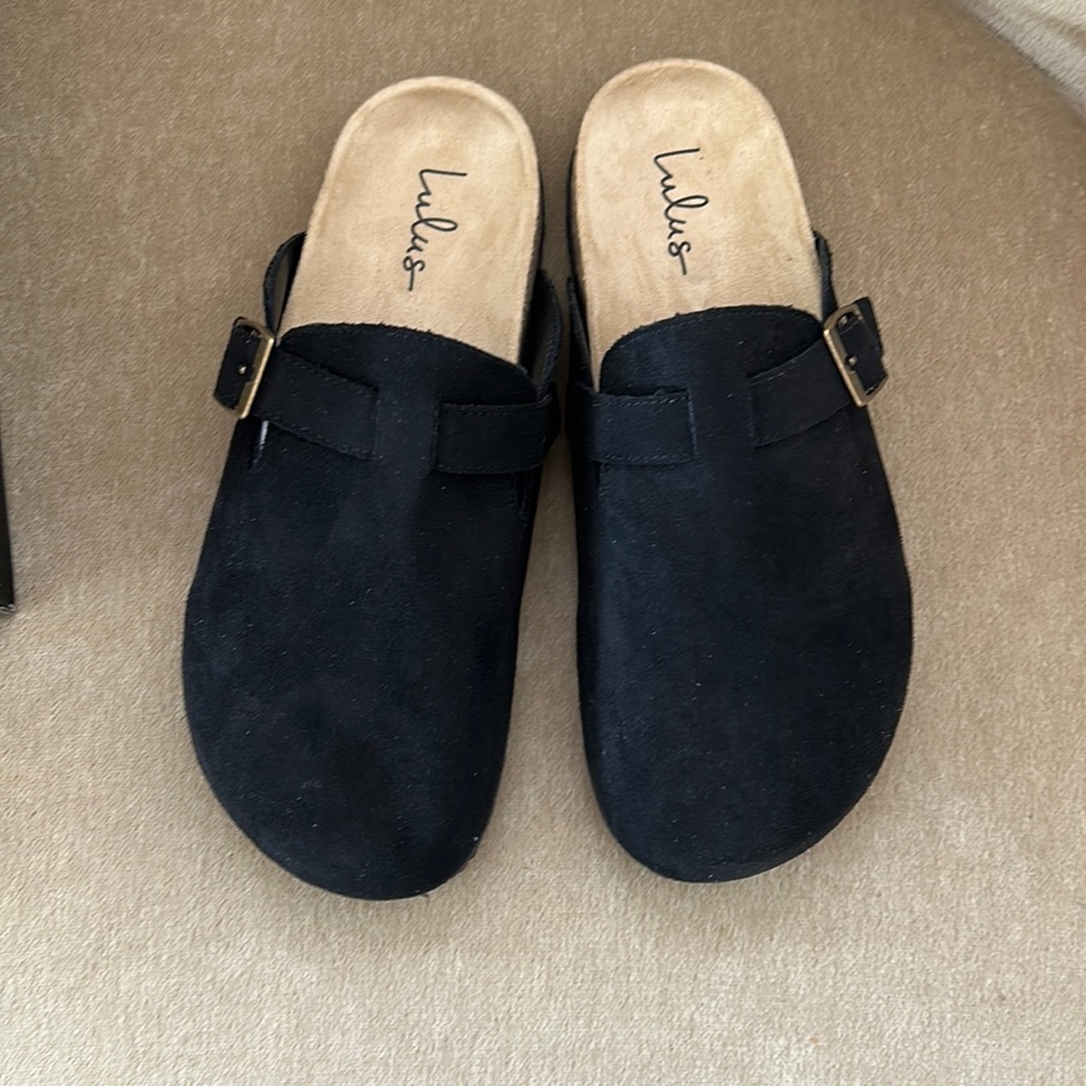 New Lulus Black Clogs